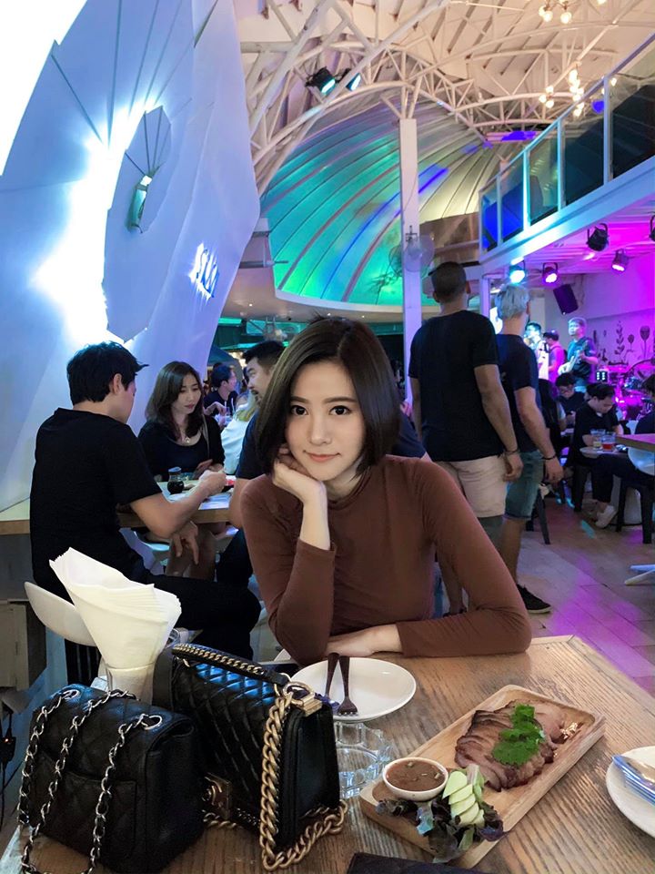 น้องพลอยลี่
