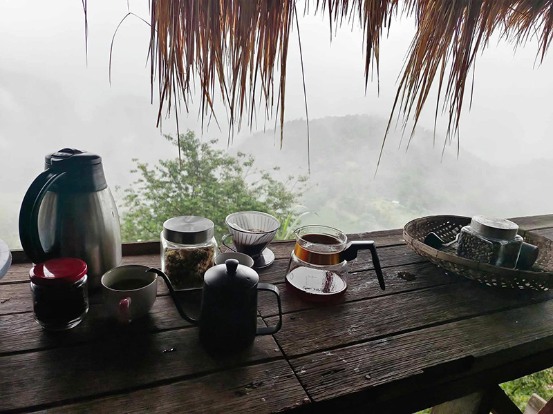 เซ็ตดริปกาแฟ ที่บ้านป่าคาโฮมสเตย์ & แค้มป์ปิ้ง