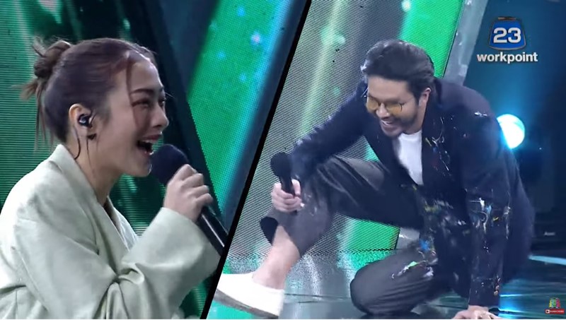 ร้องข้ามกำแพง