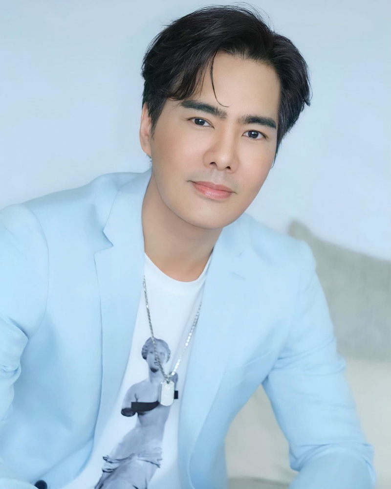 เคลลี่ ธนะพัฒน์