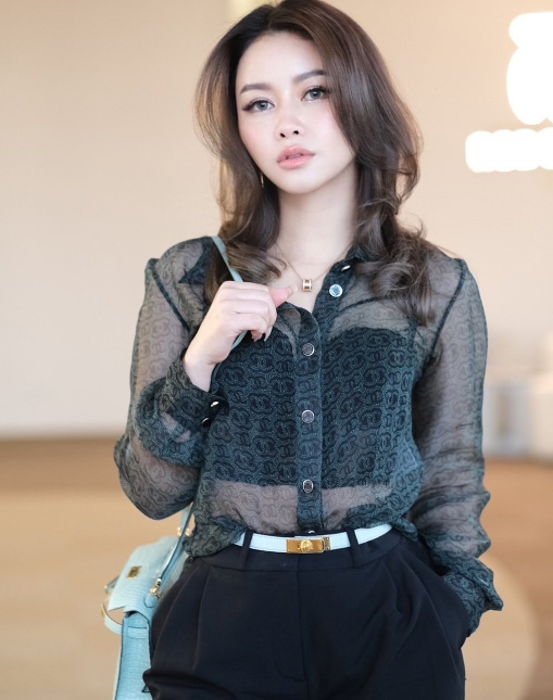 เมย์ ดร.วาสนา อินทะแสง ประวัตินักธุรกิจสาวสวย รวย เก่ง เจ้าของ Rolling Round