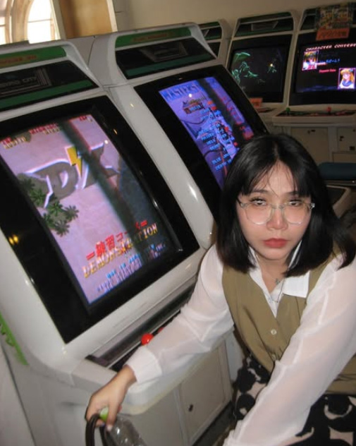 เปิดประวัติ โมนิซึกะพาเพลิน อินฟลูฯ สายรีวิว อดีตแฟน บอส แดนเซอร์ลำไย