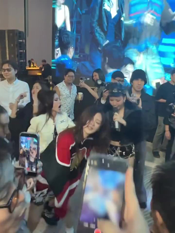 จ๊ะ นงผณี รีวิวเป็นนักร้องงานแต่ง มายด์ ลภัสลัล พาย สุนิษฐ์