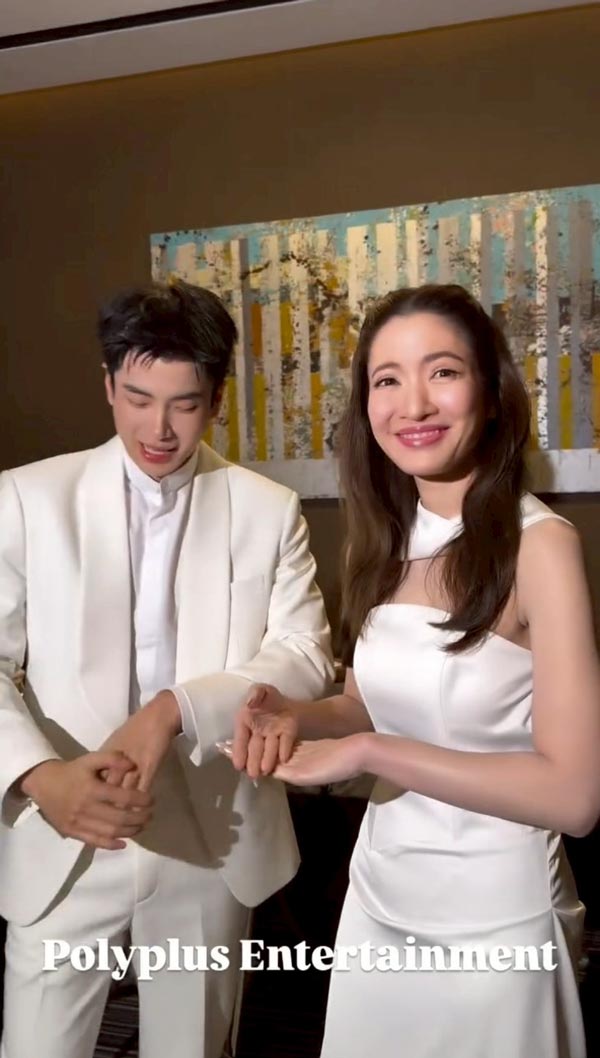 นนกุล ชานน ซีนคุกเข่าทาครีมต่อหน้า แอฟ ทักษอร