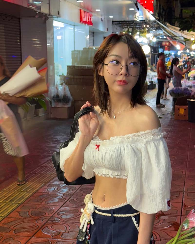 ฟางโกะ โอเค เขย่าโซเชียล ใส่ทูพีซ อวดหุ่นสวยสับ