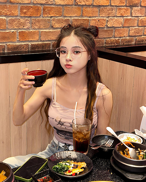 น้องเต้าหู้ เน็ตไอดอล ศัลยกรรม