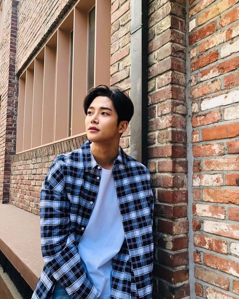 โรอุน SF9 rowoon