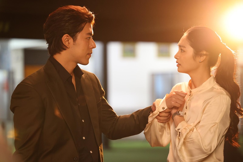 โทษฐานที่รักเธอ นักแสดง