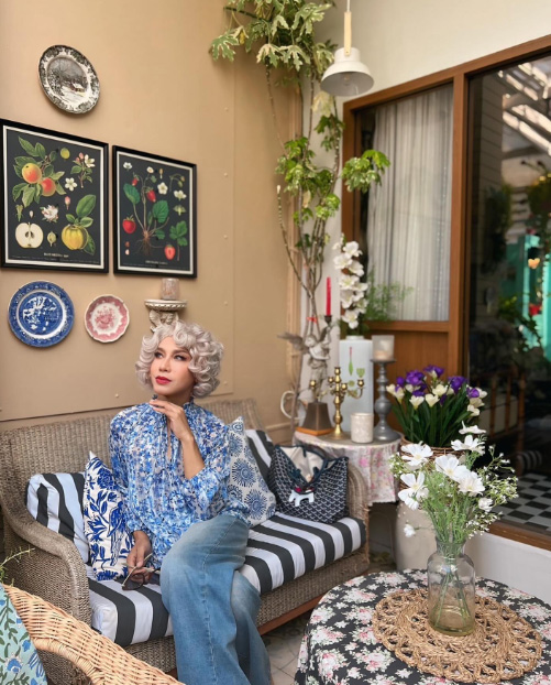 มัม ลาโคนิคส์