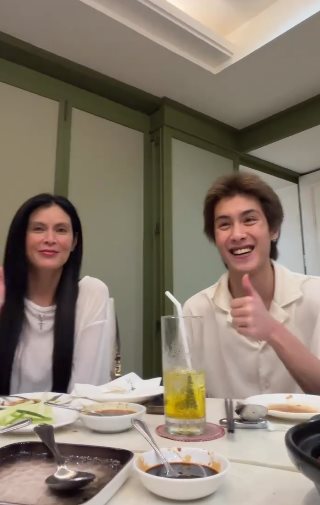 เจ เจตริน ปิ่น เก็จมณี