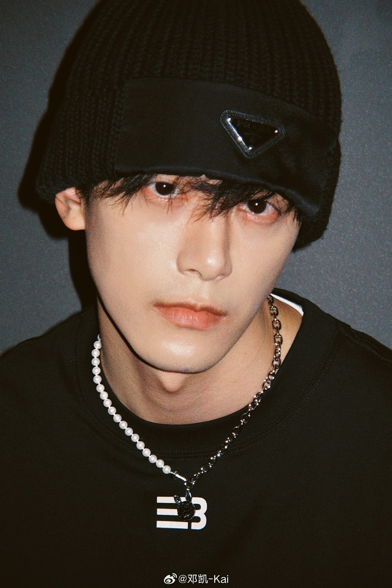 เติ้งข่าย ประวัติ