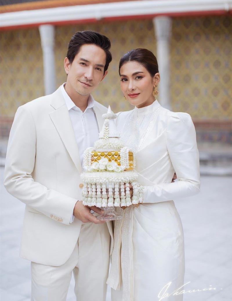 เรือนหอ นุ่น หลุยส์