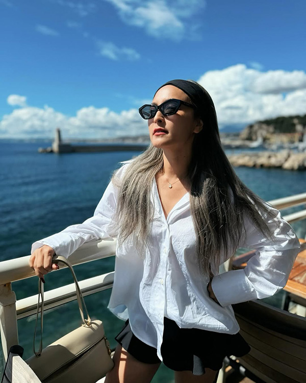 นานา ไรบีนา ประวัติ