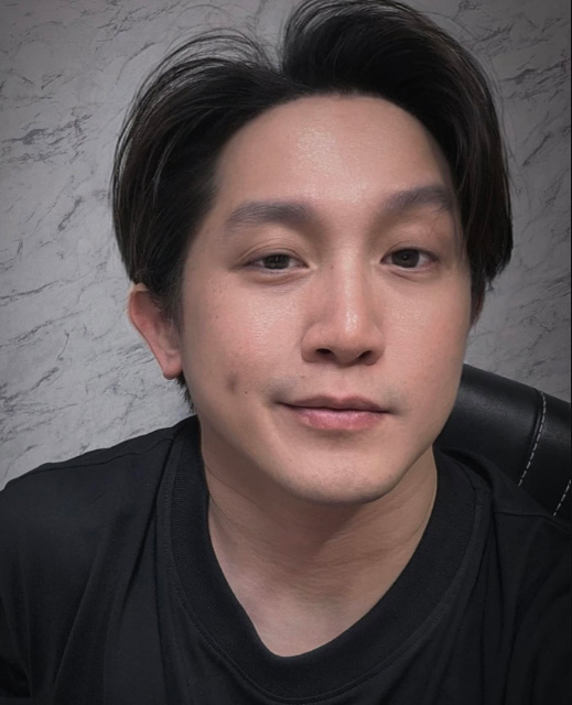 ประวัติ อั้ม อิราวัต นายแพทย์หนุ่ม อดีตนักร้องค่ายดัง