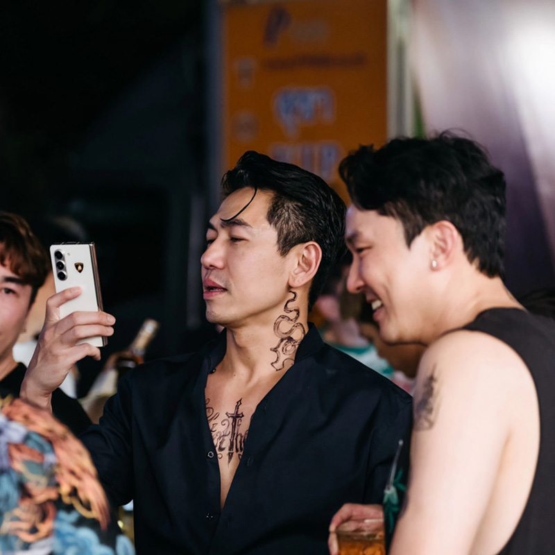  ดีเจเพชรจ้า 