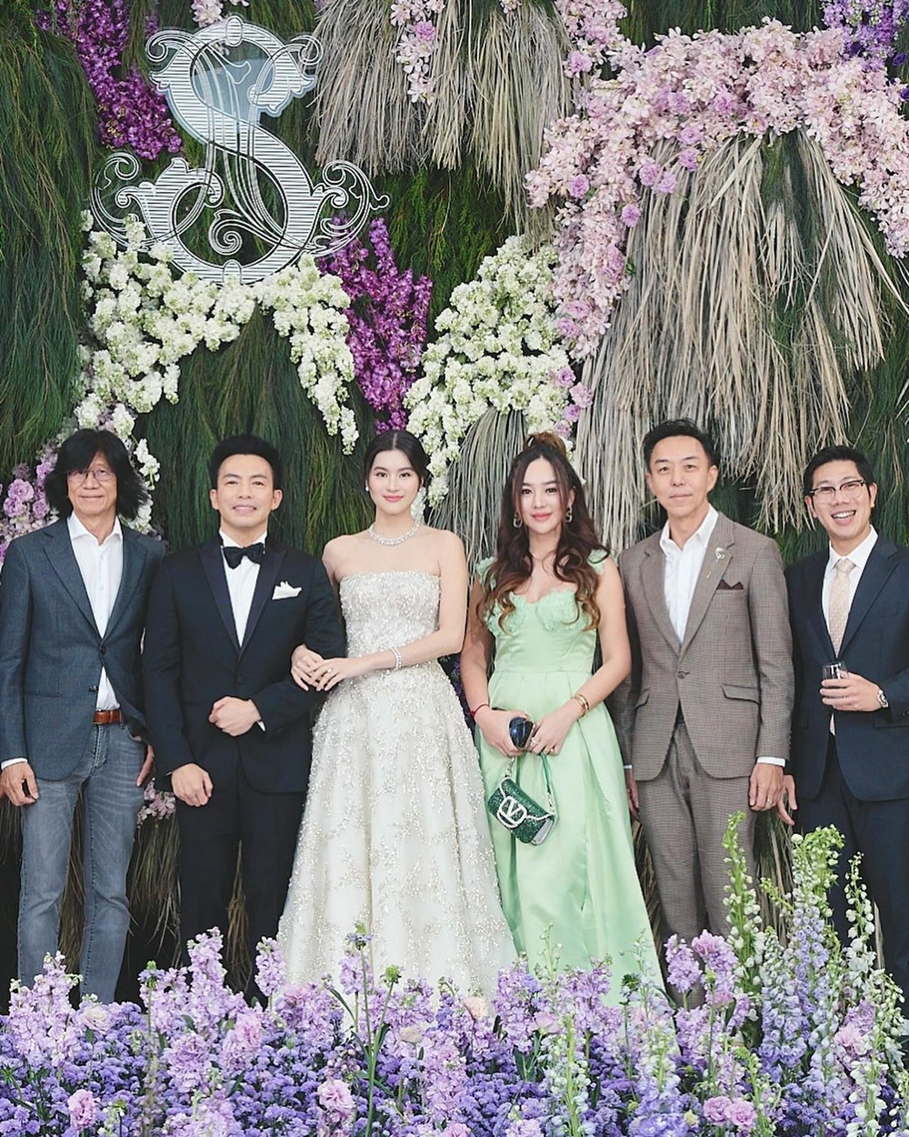 หมอสอง นพรัตน์ น้องออน สมฤทัย แต่งงานหวานชื่น ฉลองสมรสพระราชทาน