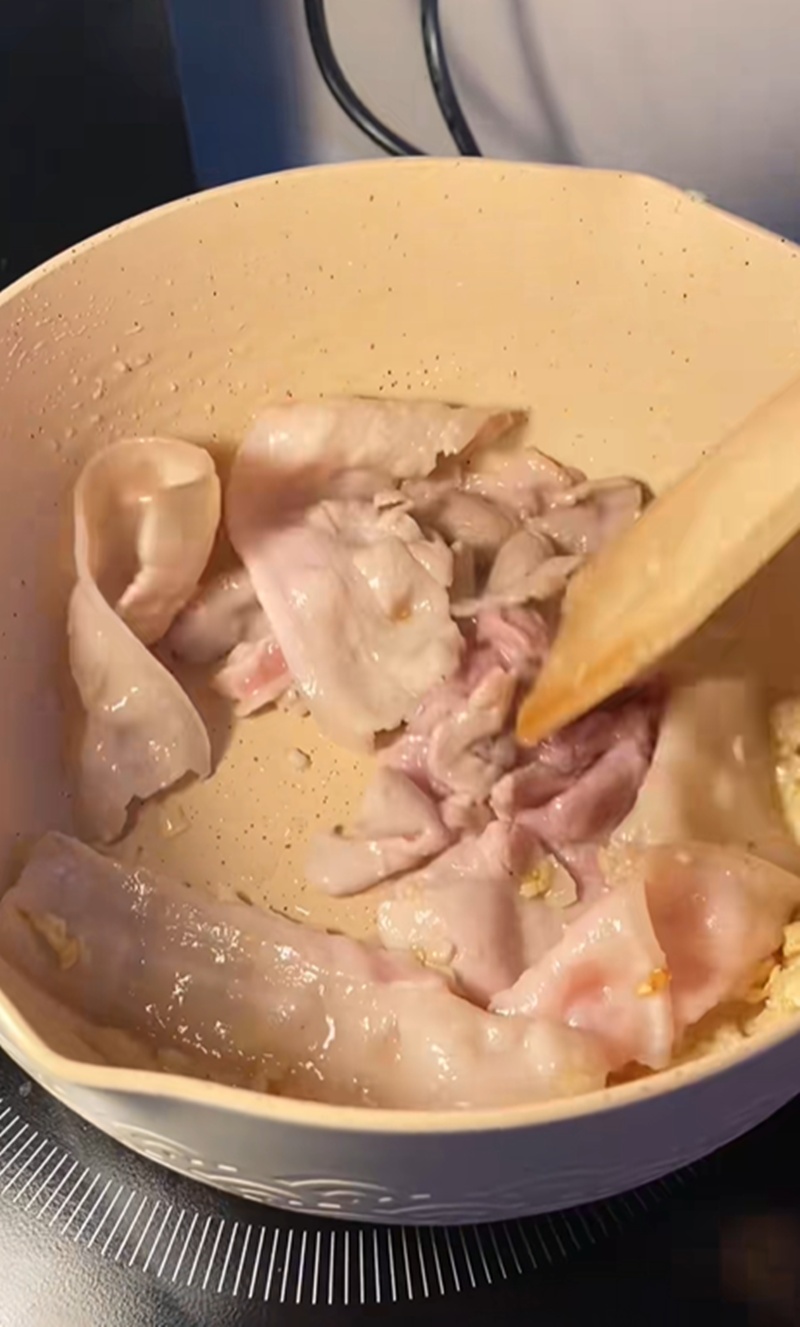 ข้าวหน้าหมูไข่ขยี้