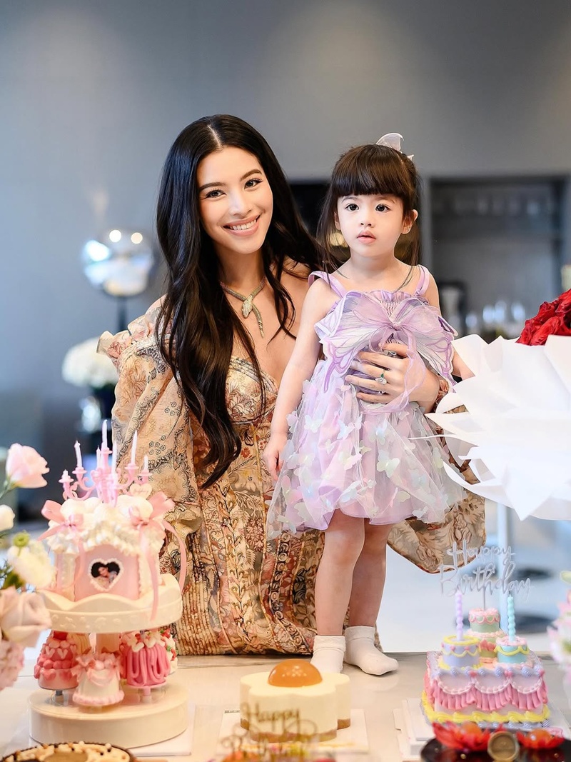 แคท ซอนญ่า ฉลองวันเกิดในวัย 32 ปี