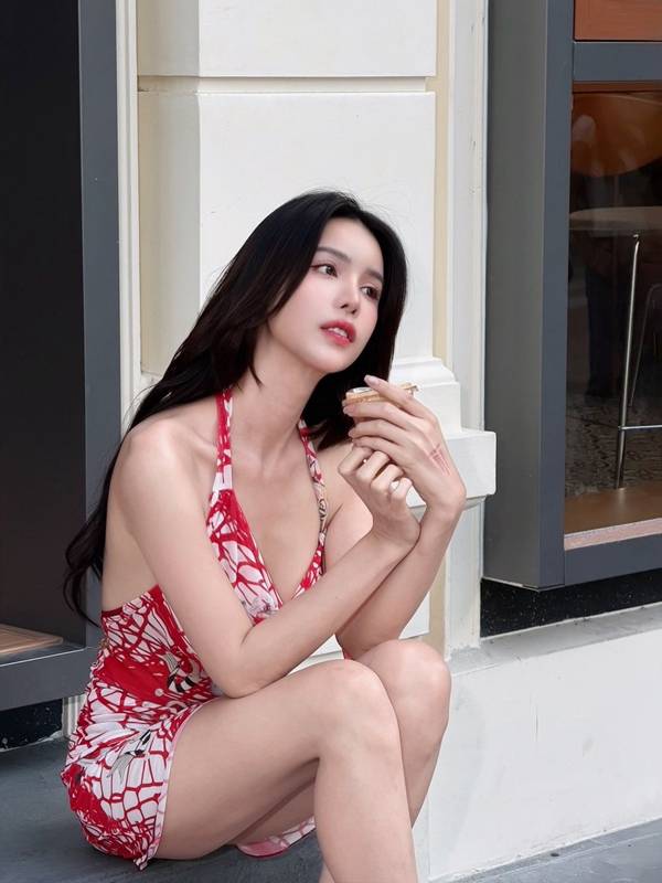 นารา เครปกะเทย