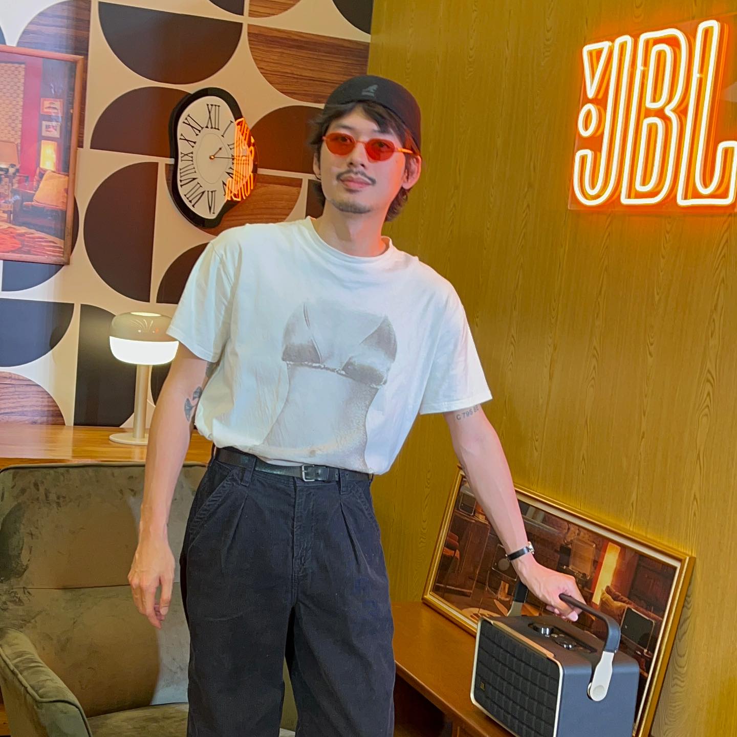 ทู สิราษฎร์