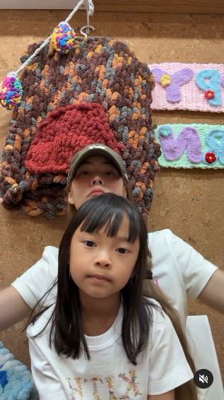 เจนี่ น้องโนล่า