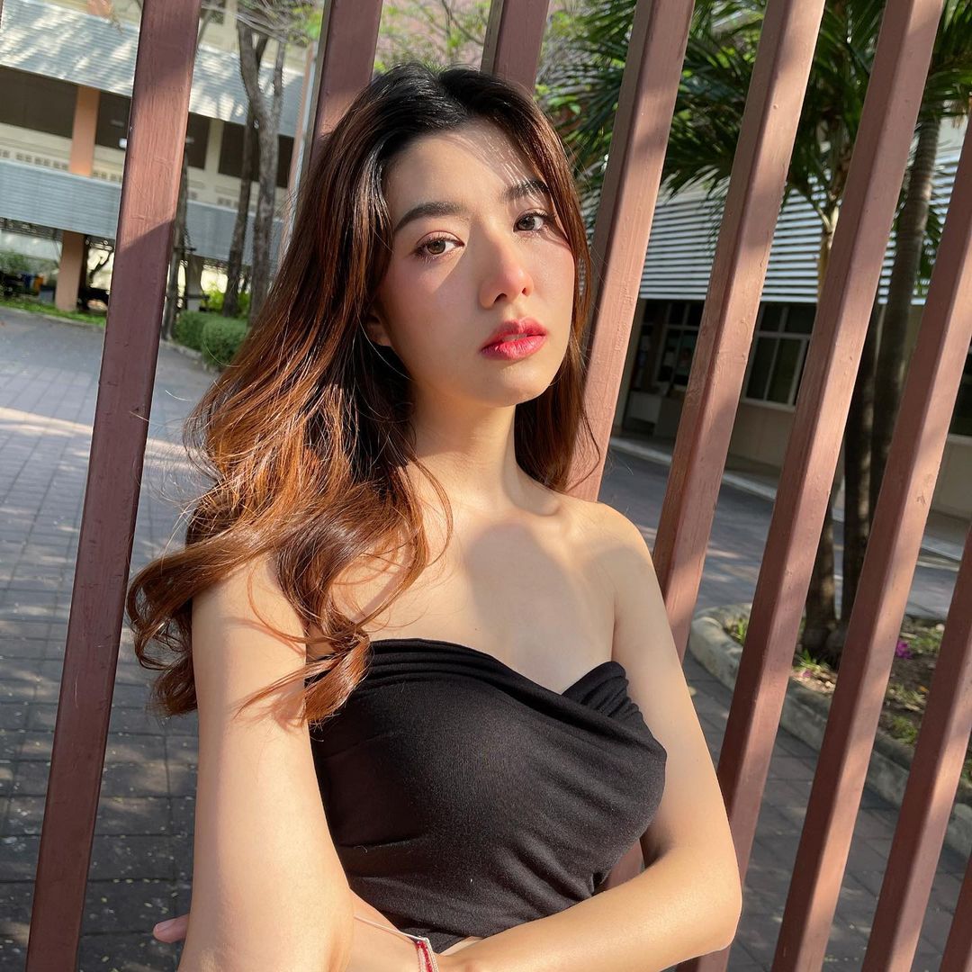 มีน สรัลธร