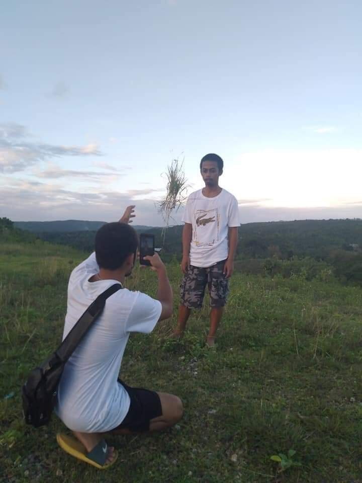 ถ่ายรูปเพื่อนแนวใหม่