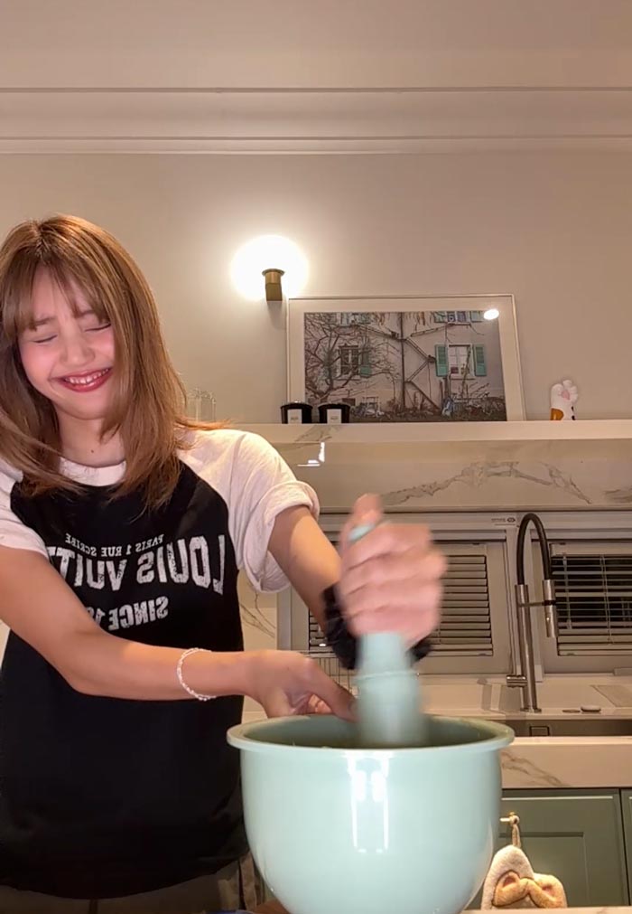 ลิซ่า ตำส้มตำ