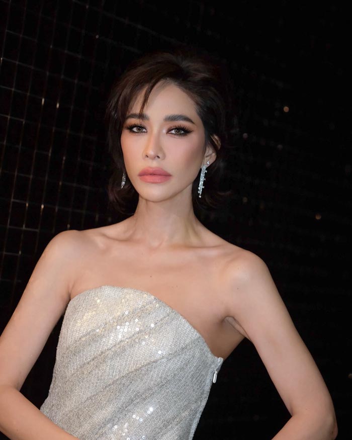 พลอย เฌอมาลย์