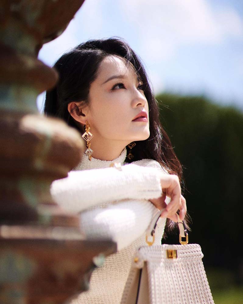 หลี่ชิน Liqin ดาราจีน