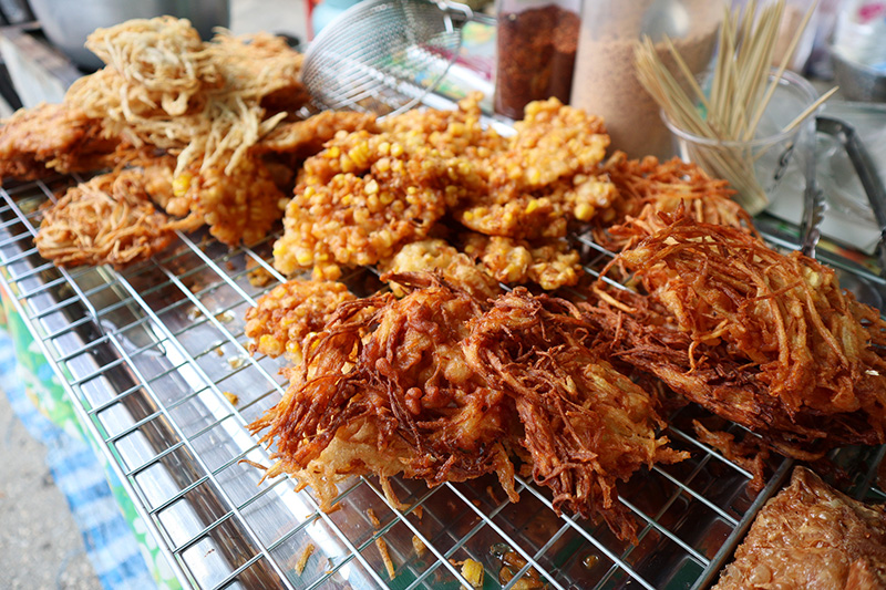 ตลาดท่าเรือ