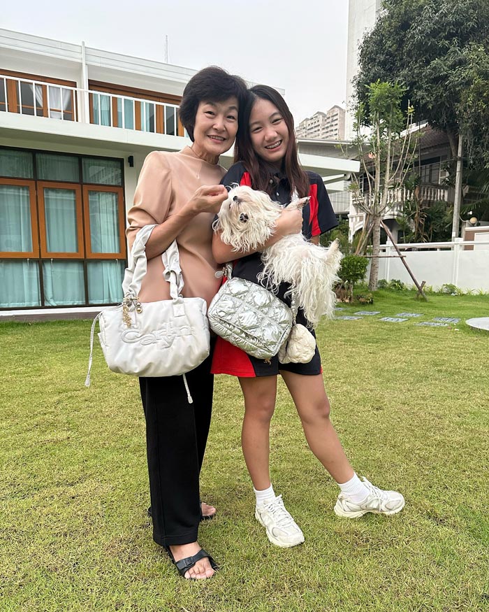 คุณแม่งามทิพย์ น้องวันใหม่