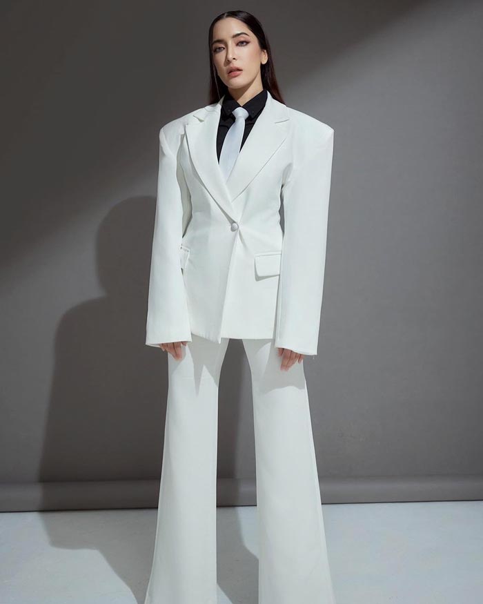 พิ้งค์กี้ สาวิกา