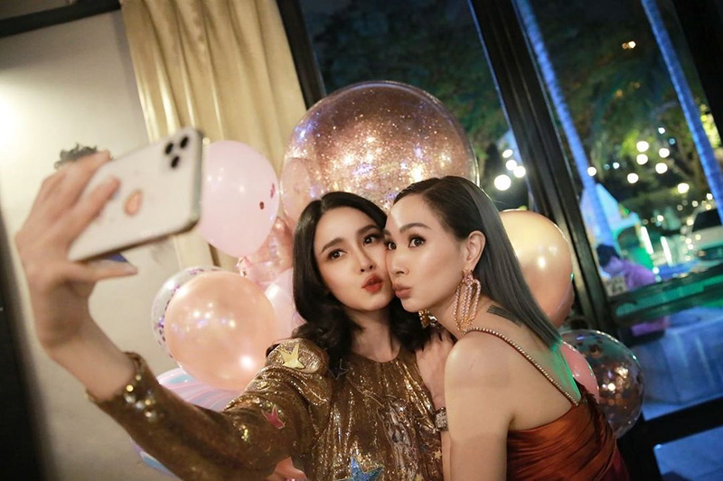 โม อมีนา โฟร์ ศกลรัตน์