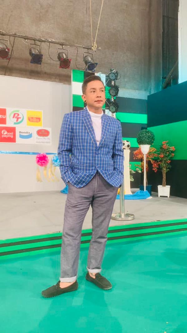 จั๊กกะบุ๋ม เชิญยิ้ม