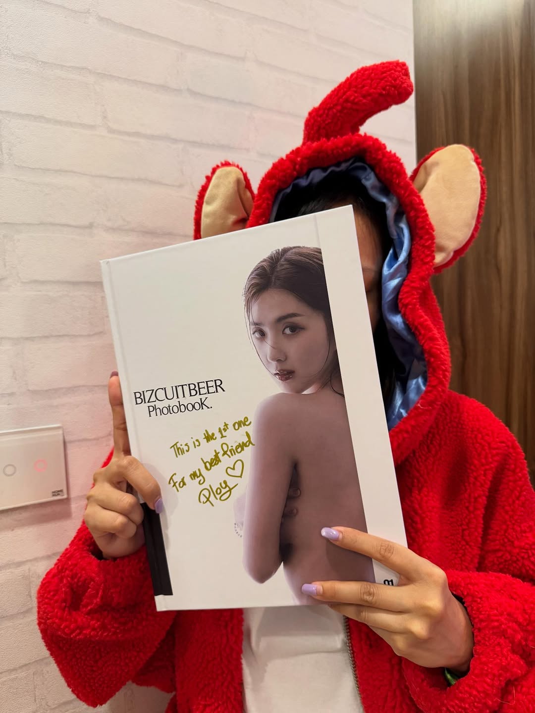 เบียร์ เดอะวอยซ์ Photobook