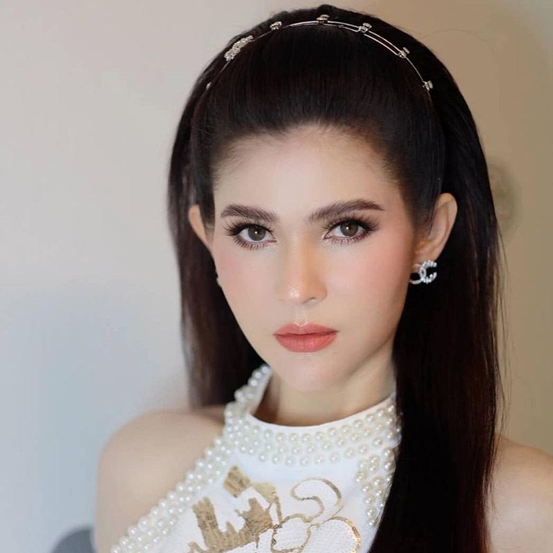 แอนนี่ บรู๊ค