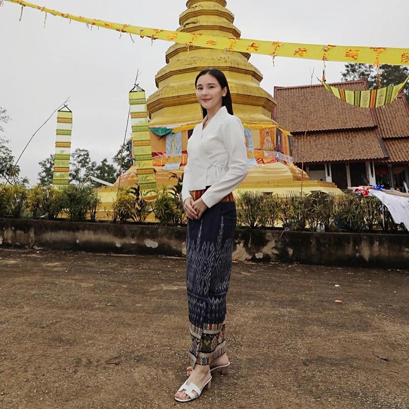 ชุดไปวัดดารา