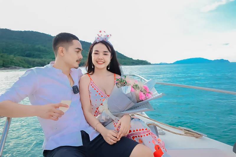 เจนนี่ ได้หมดถ้าสดชื่น, ยิว ฉัตรมงคล