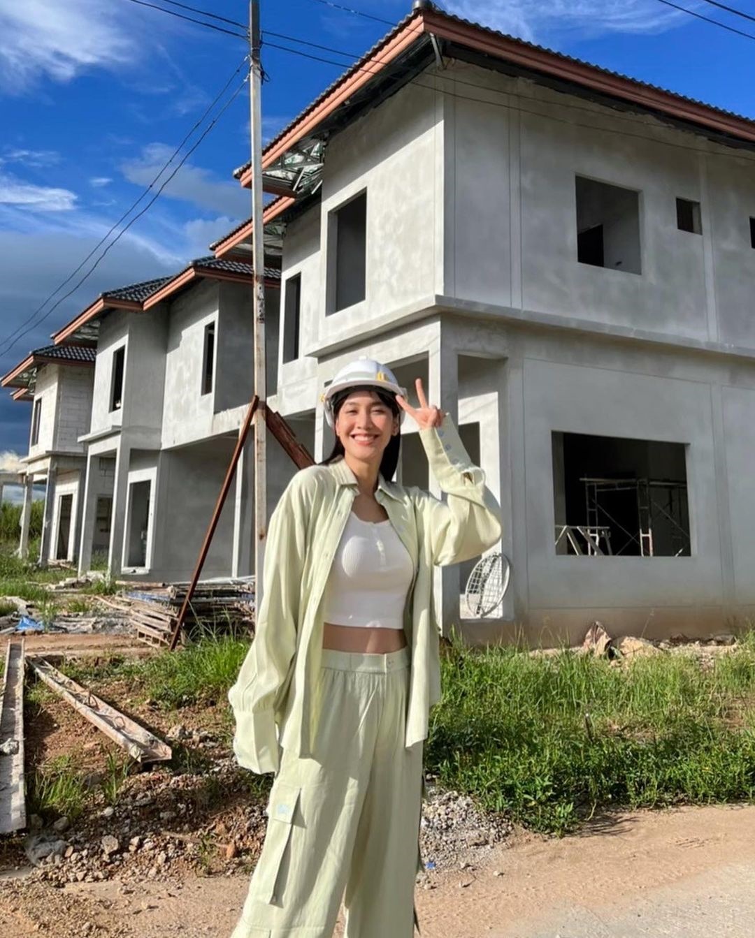 มิน พีชญา