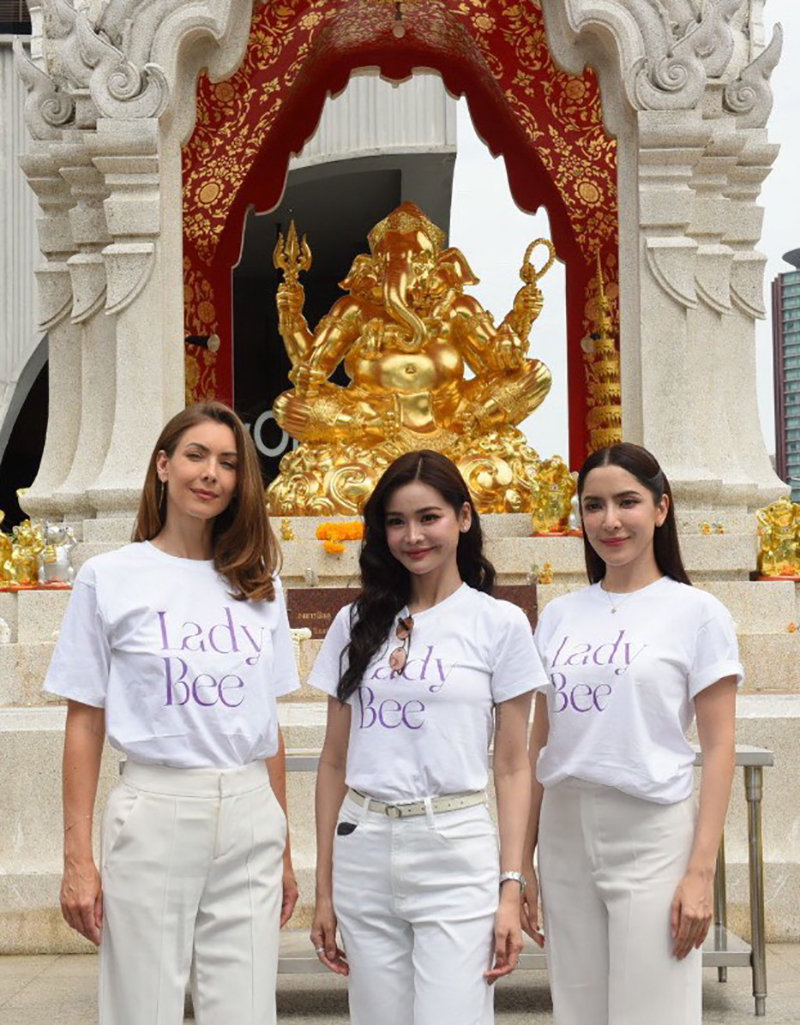 Lady Bee คุณบุญเลื่อง จันดารา อิงฟ้า วราหะ หนังไทย ภาพงานบวงสรวง