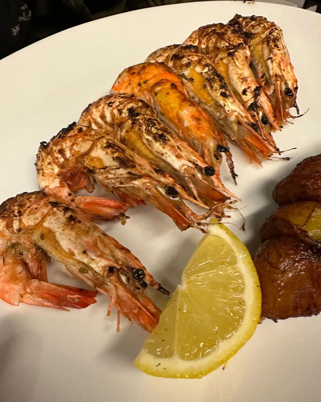 ชมพู่ อารยา