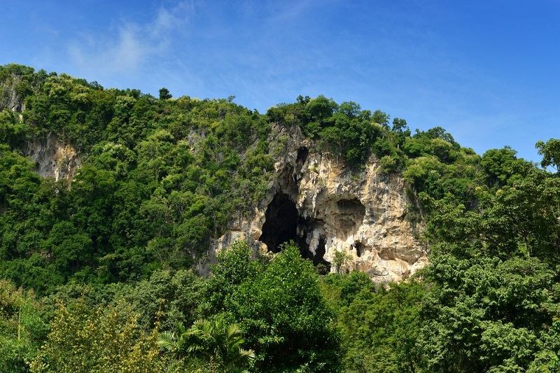 ถ้ำเขาชะอางค์ ที่เที่ยวชลบุรี