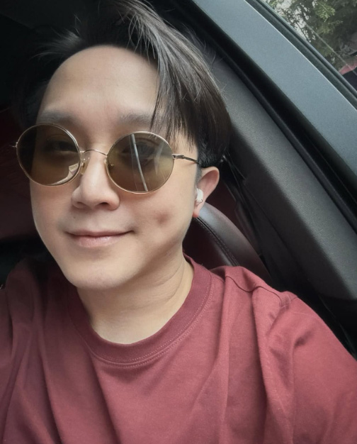 ประวัติ อั้ม อิราวัต นายแพทย์หนุ่ม อดีตนักร้องค่ายดัง