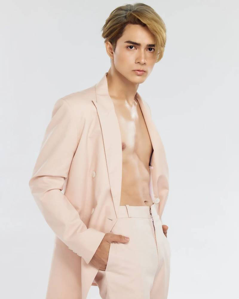 แน็ก ชาลี ไตรรัตน์