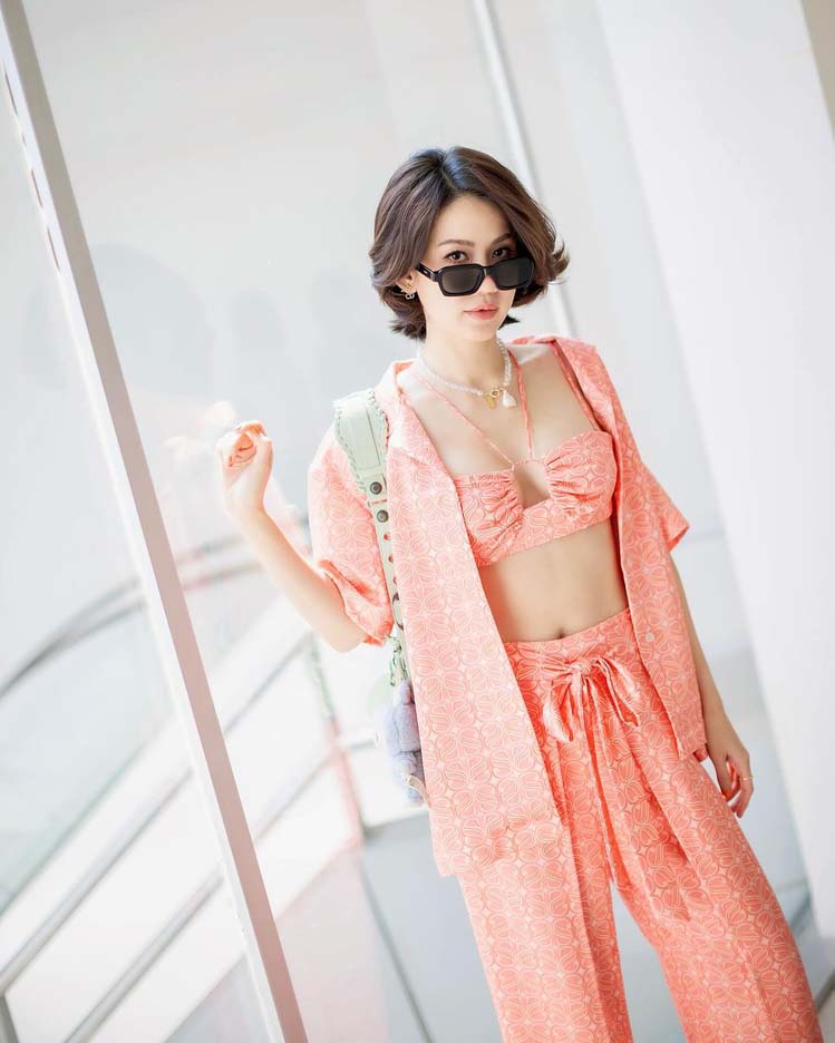 พลอย ภัทรากร