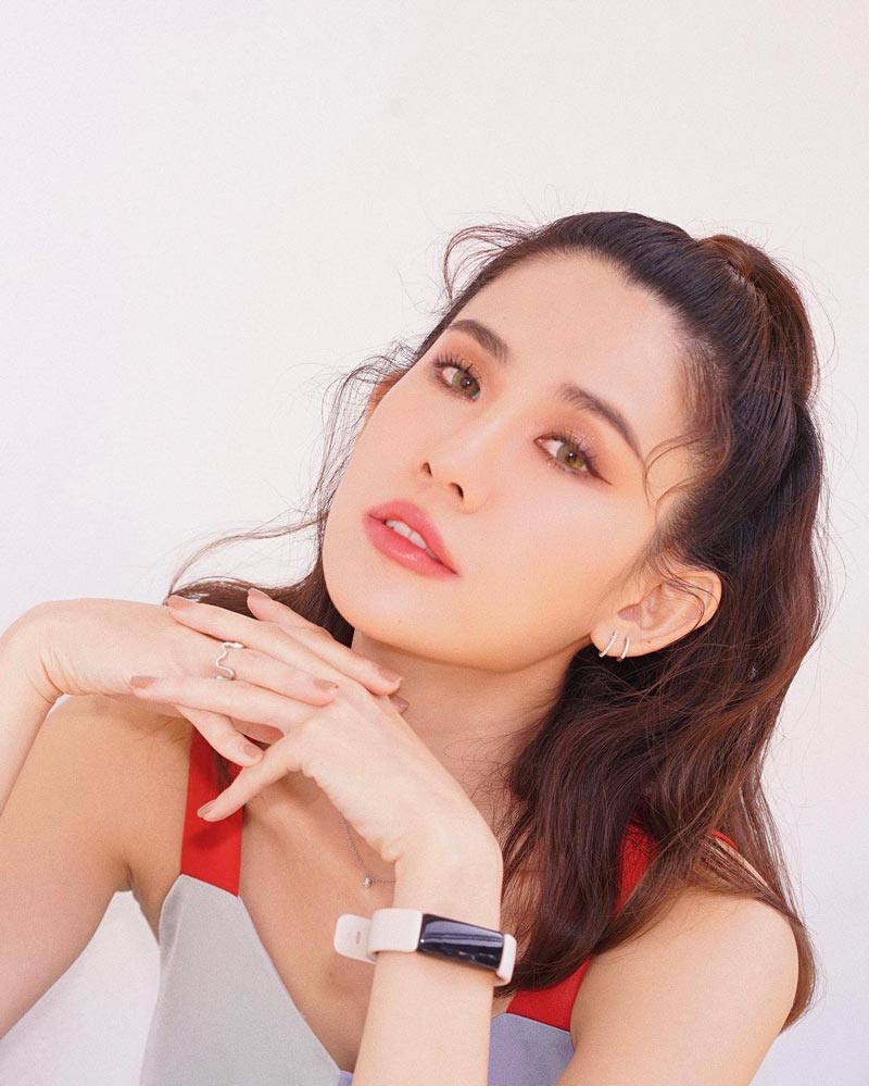 พลอย ภัทรากร