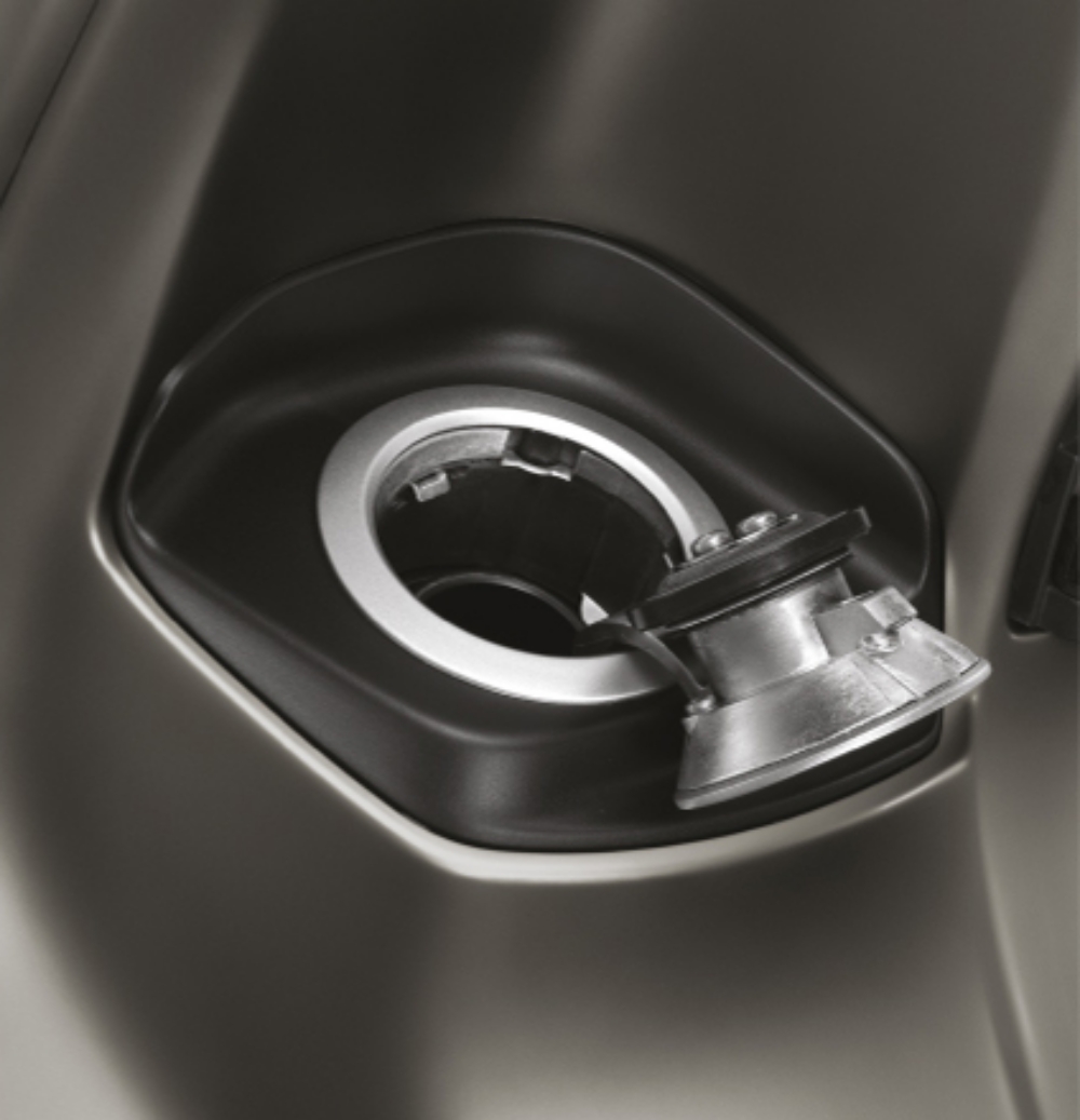 Yamaha Grand Filano Hybrid Connected 2024