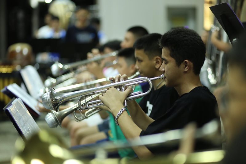 ยิ้ว วาริ