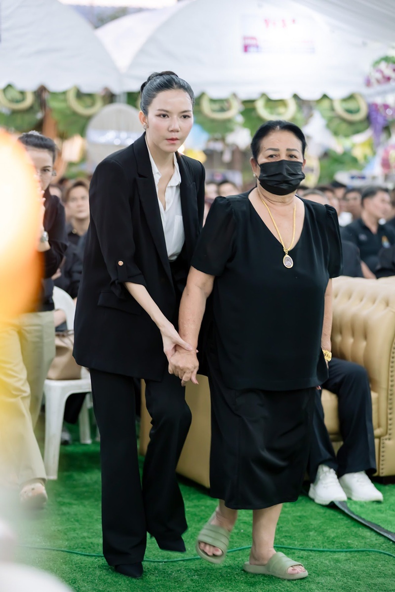 จ๊ะ นงผณี